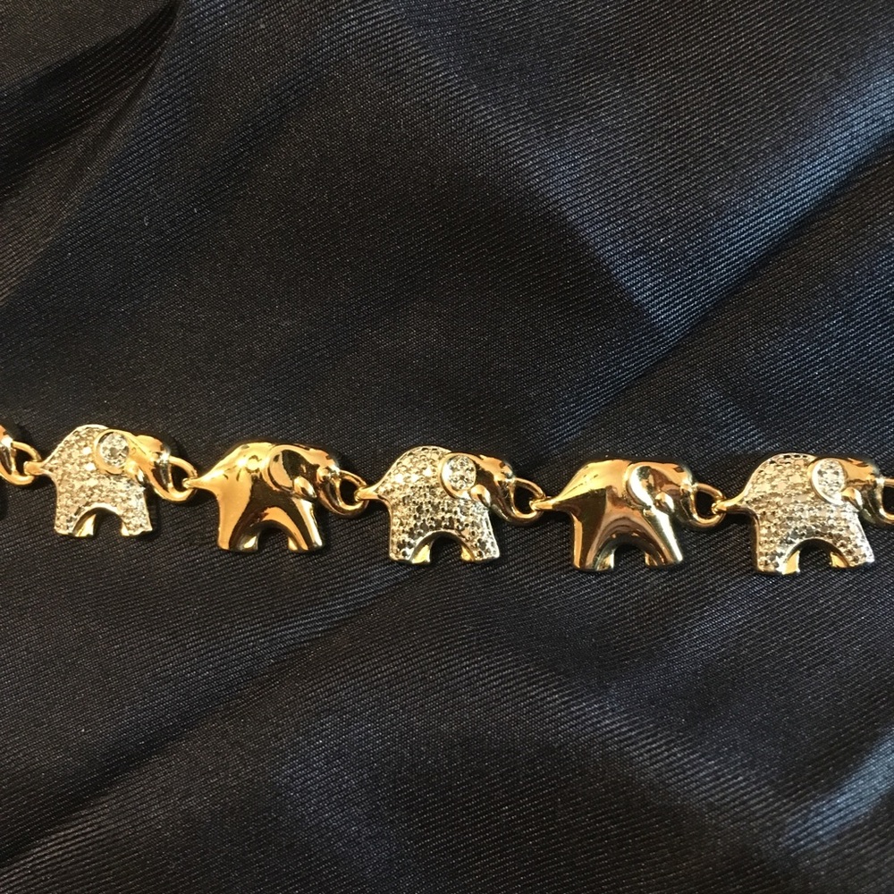 Beautiful silver plated elephant bracelet